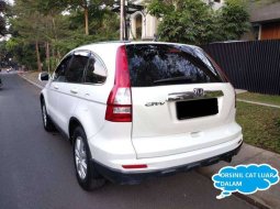 Mobil Honda CR-V 2011 2.0 dijual, Jawa Timur 3