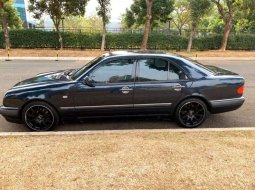 DKI Jakarta, Mercedes-Benz E-Class E 230 1997 kondisi terawat 4