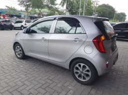 Mobil Kia Picanto 2013 dijual, Riau 5