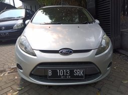 Dijual mobil bekas Ford Fiesta Trend AT 2012, DKI Jakarta 1