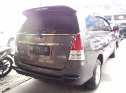 Sumatra Utara, Jual mobil Toyota Kijang Innova 2.5 G 2011 dengan harga terjangkau  3
