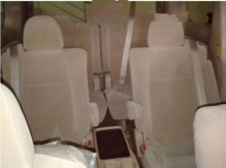 Mobil Toyota Alphard 2012 X X terbaik di Sulawesi Selatan 15