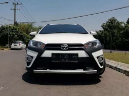 Jual mobil Toyota Yaris TRD Sportivo Heykers 2017 bekas, Jawa Timur 6