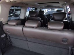 DKI Jakarta, Nissan Elgrand Highway Star 2011 kondisi terawat 6