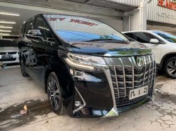 Jual mobil bekas murah Toyota Alphard G 2018 di Jawa Timur 5
