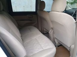 Mobil Nissan Grand Livina 2016 SV dijual, Jawa Tengah 7