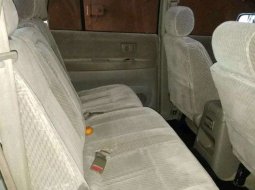 Jual cepat Toyota Kijang LGX 2003 di Jawa Barat 4