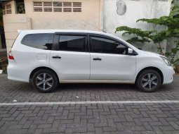 Mobil Nissan Grand Livina 2016 SV dijual, Jawa Tengah 4