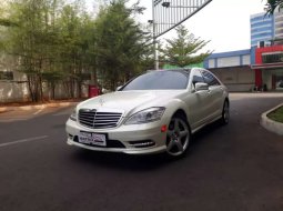 Mobil Mercedes-Benz S-Class 2012 S 350 terbaik di DKI Jakarta 2