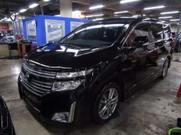 DKI Jakarta, Nissan Elgrand Highway Star 2011 kondisi terawat 1