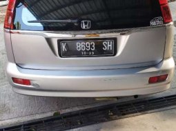 Jual cepat Honda Stream 2 2002 di Jawa Tengah 1