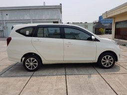 Mobil Daihatsu Sigra R Automatic 2017 dijual, DKI Jakarta 8