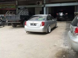 Mobil Chevrolet Optra 2004 LT dijual, Riau 5