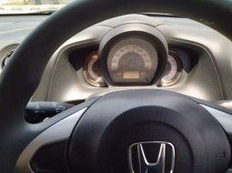 Jual mobil bekas murah Honda Brio Satya 2014 di Jawa Barat 8