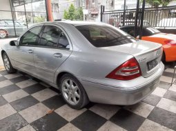 Bali, Mercedes-Benz C-Class C 240 2001 kondisi terawat 5