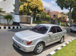 Jual Toyota Soluna GLi 2000 harga murah di Jawa Timur 5