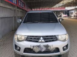 Mobil Mitsubishi Triton 2012 terbaik di Sumatra Utara 4