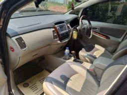 Jual cepat Toyota Kijang Innova V Luxury 2012 di DKI Jakarta 2