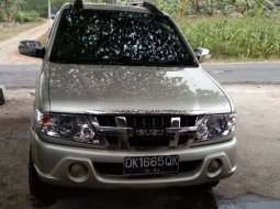 Jawa Timur, jual mobil Isuzu Panther LS 2009 dengan harga terjangkau 2