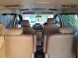 Jual Toyota Kijang Innova G Luxury 2005 harga murah di Lampung 6