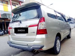 Jual mobil Toyota Kijang Innova 2.0 G 2014 bekas, Kalimantan Barat 12