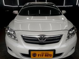 Mobil Toyota Corolla Altis G 2010 terawat di DKI Jakarta 8