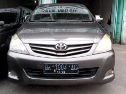 Dijual mobil bekas Toyota Kijang Innova 2.0 G 2010, Sumatra Utara 1