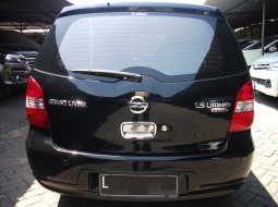 Mobil Nissan Grand Livina 1.5 Ultimate 2011 terawat di Jawa Timur  3