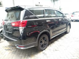 Jual mobil Toyota Innova Venturer 2019 dengan harga terjangkau di Jawa Timur 1