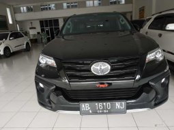DI Yogyakarta, dijual mobil Toyota Fortuner TRD 2019 murah  6