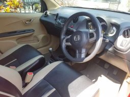 Mobil Honda Brio 2015 E dijual, Jawa Timur 3