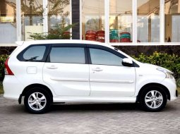 Mobil Toyota Avanza 2013 Veloz terbaik di Jawa Timur 6