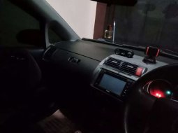 Dijual mobil bekas Honda Jazz i-DSI, Jawa Barat  3