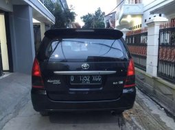 Jawa Barat, Toyota Kijang Innova E 2007 kondisi terawat 8