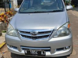 Jawa Timur, Daihatsu Xenia Li 2008 kondisi terawat 2