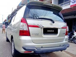 Jual mobil Toyota Kijang Innova 2.0 G 2014 bekas, Kalimantan Barat 4