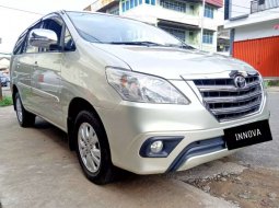 Jual mobil Toyota Kijang Innova 2.0 G 2014 bekas, Kalimantan Barat 3