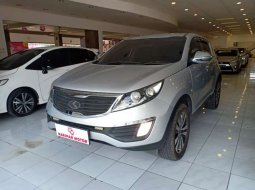 Mobil Kia Sportage 2012 terbaik di Jawa Barat 3