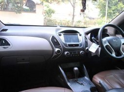 Mobil Hyundai Tucson 2012 GLS dijual, Banten 3