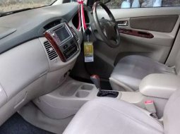 Jawa Barat, jual mobil Toyota Kijang Innova V 2012 dengan harga terjangkau 1