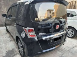 Jawa Tengah, Honda Freed PSD 2014 kondisi terawat 3