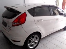 Jual mobil Ford Fiesta S 2012 bekas di Sumatra Utara 3