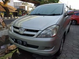 Jawa Timur, jual mobil Toyota Kijang Innova G 2005 dengan harga terjangkau 7