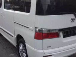 Jual mobil bekas murah Daihatsu Luxio X 2015 di Jawa Timur 7