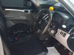 Mobil Mitsubishi Pajero Sport 2011 GLX dijual, Sumatra Selatan 3