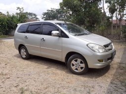 DIY Yogyakarta, jual mobil Toyota Kijang Innova 2.0 G 2005 dengan harga terjangkau 3