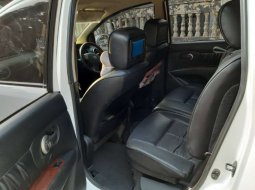 Jual Nissan Grand Livina Ultimate 2012 harga murah di DKI Jakarta 5