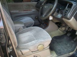 Jual mobil bekas murah Toyota Kijang Krista 2004 di DIY Yogyakarta 8