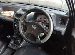 Mobil Suzuki Escudo 1994 terbaik di Bali 4