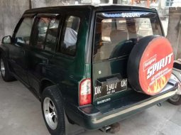 Mobil Suzuki Escudo 1994 terbaik di Bali 3